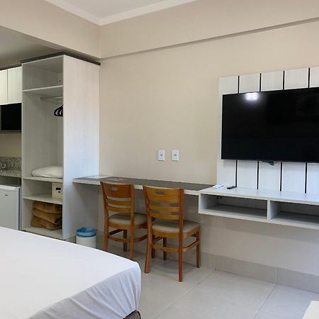 Hotel Spazzio Diroma Cafe Da Manha E Acesso Ao Acqua Park Caldas Novas Ngoại thất bức ảnh